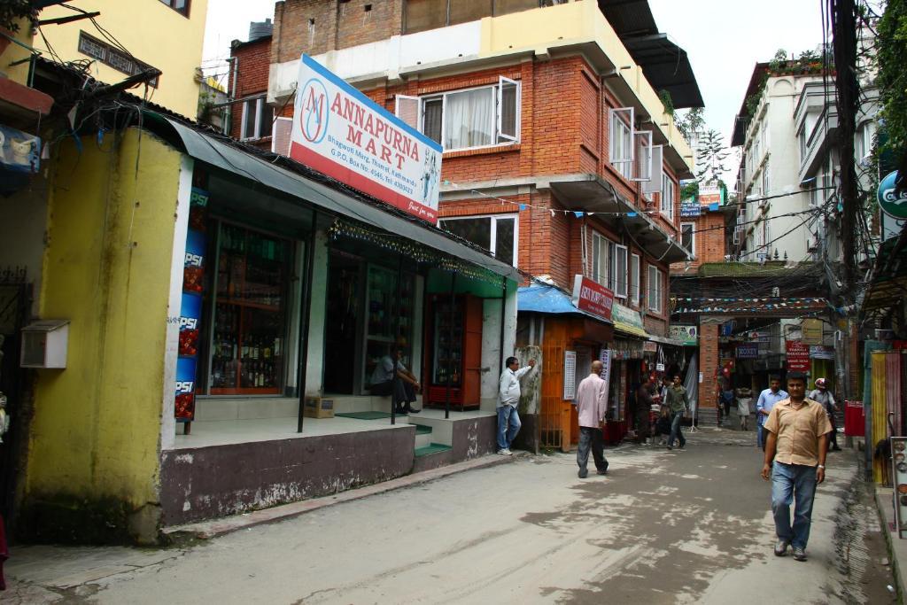 Shree Tibet Family Guest House Катманду Екстериор снимка