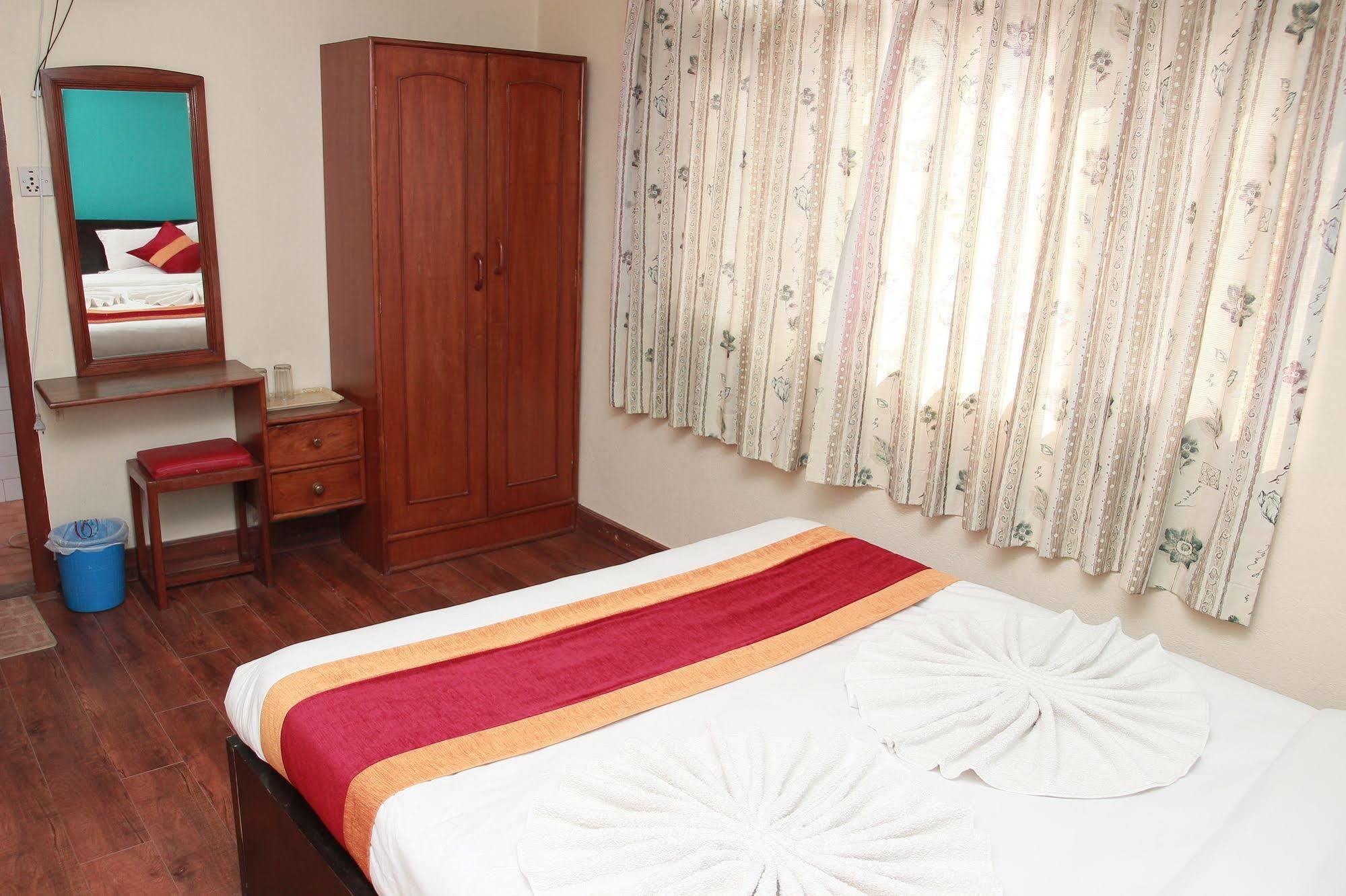 Shree Tibet Family Guest House Катманду Екстериор снимка